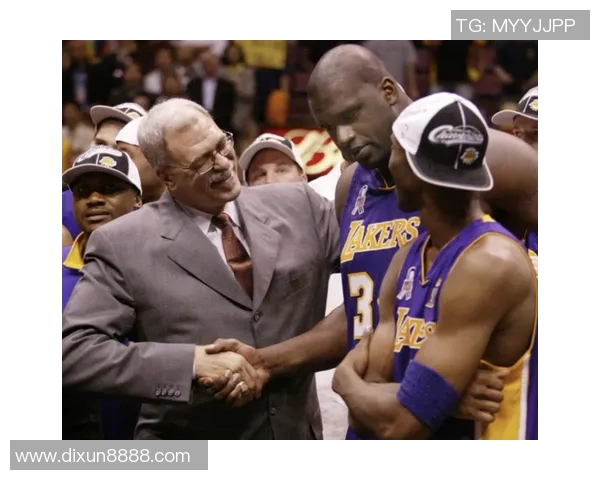 足球明星们如何看待科比的影响与传奇地位